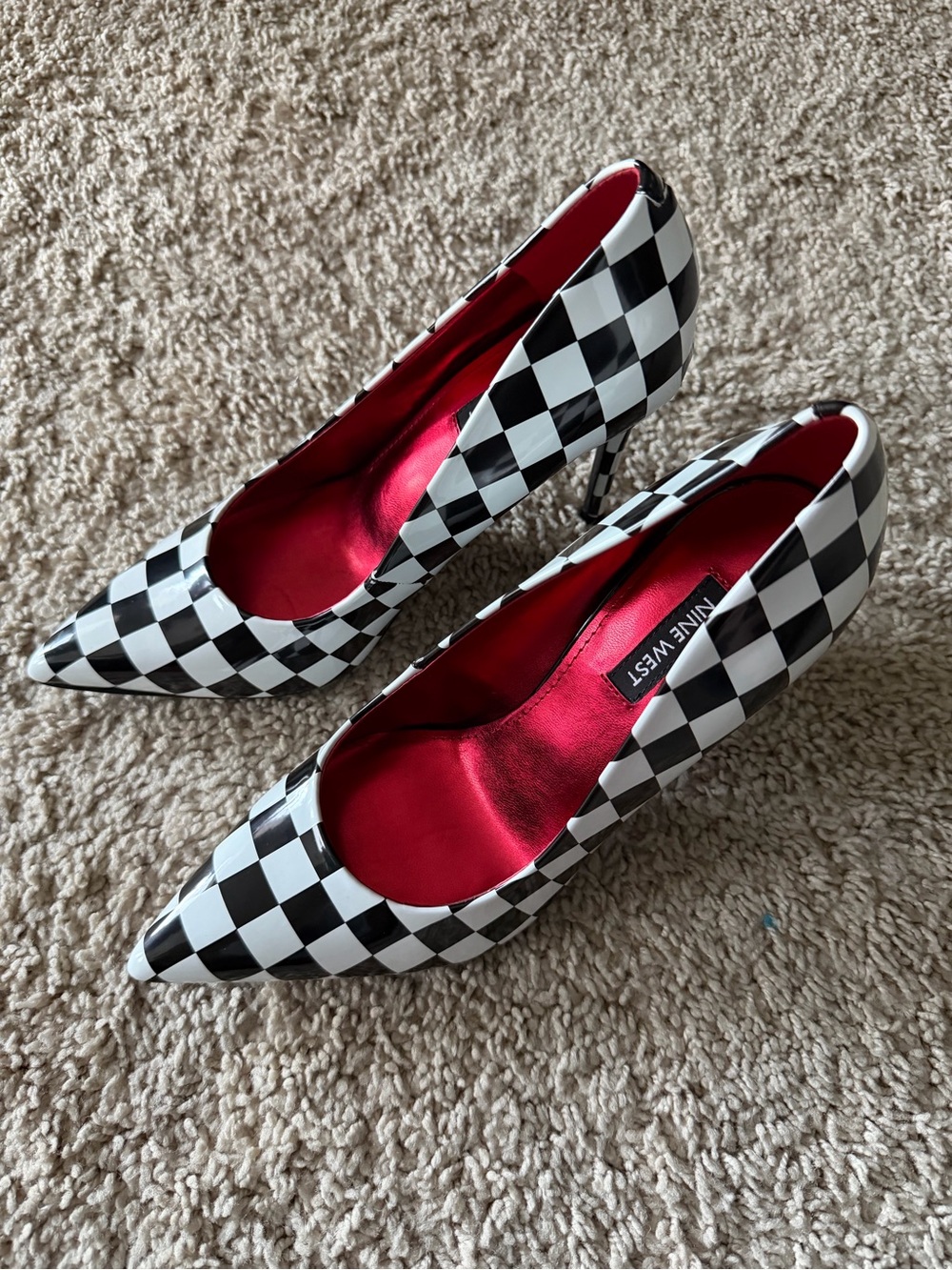 Nine West Size 7M Black & White Checkerboard Pointed-Toe Pumps with Red Interior